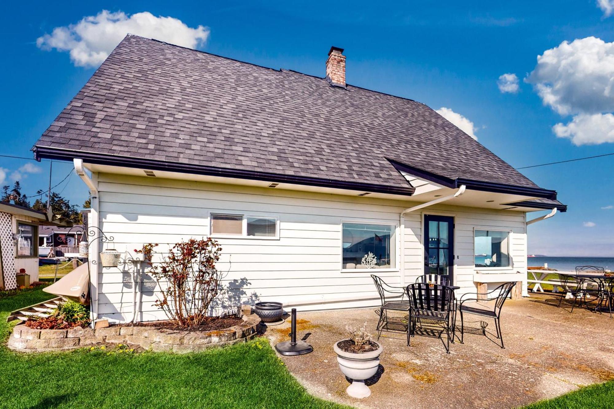 Erikson Beach House Bow Esterno foto